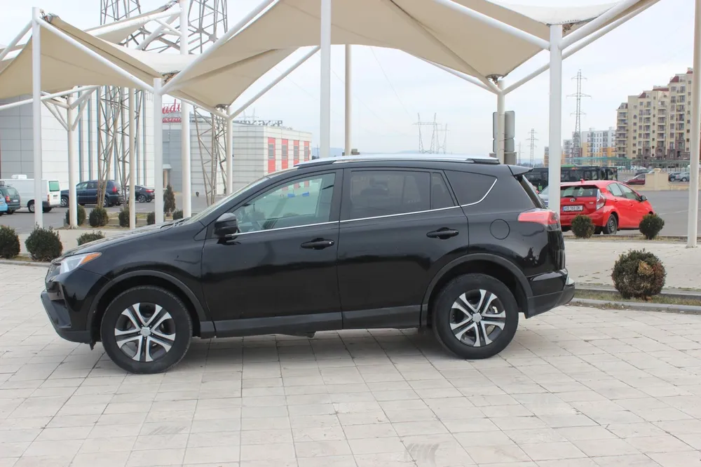 Toyota Rav 4 photo 9