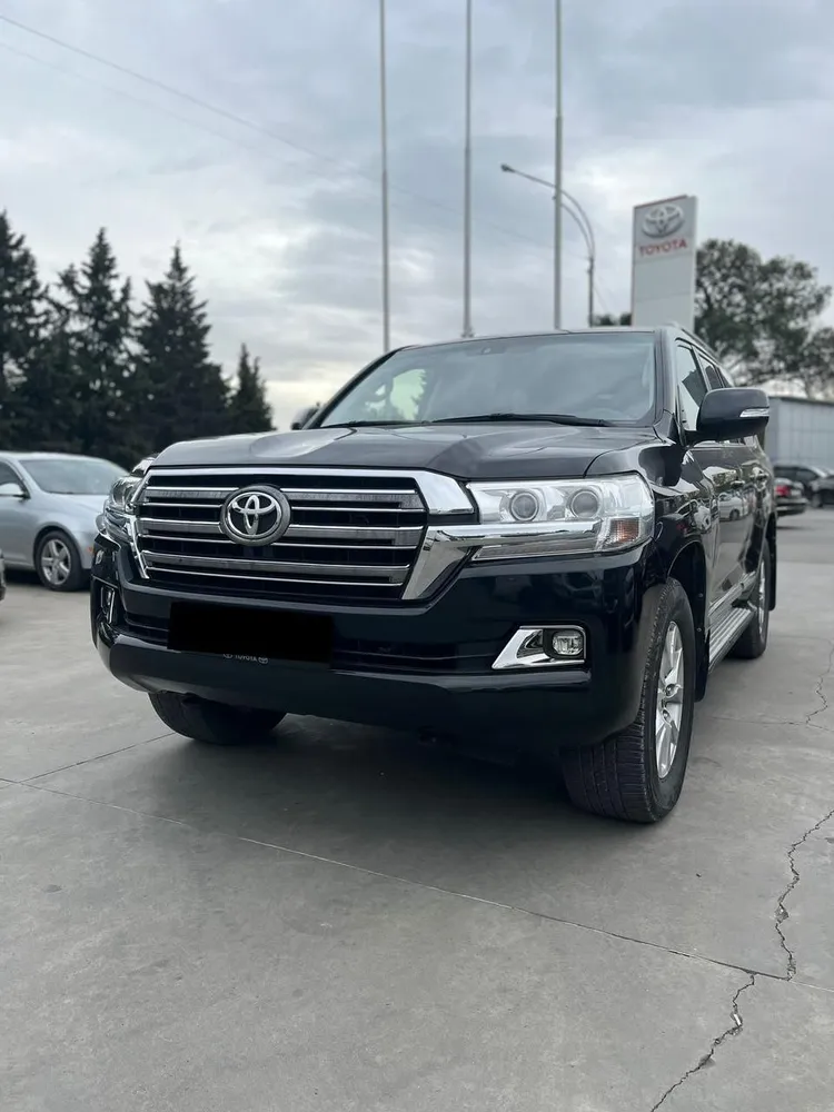 Toyota Land Cruiser 200