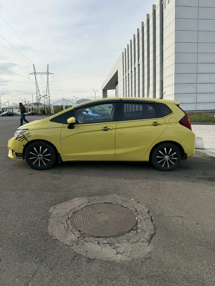 Honda Fit photo 5