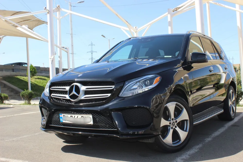 Mercedes-Benz GLE  photo 2