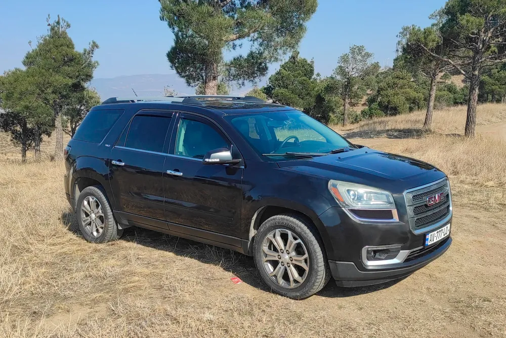 GMC Acadia photo 6