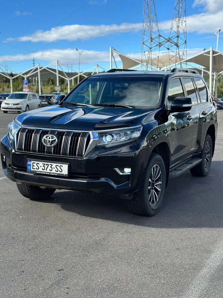 Land Cruiser Prado photo 2