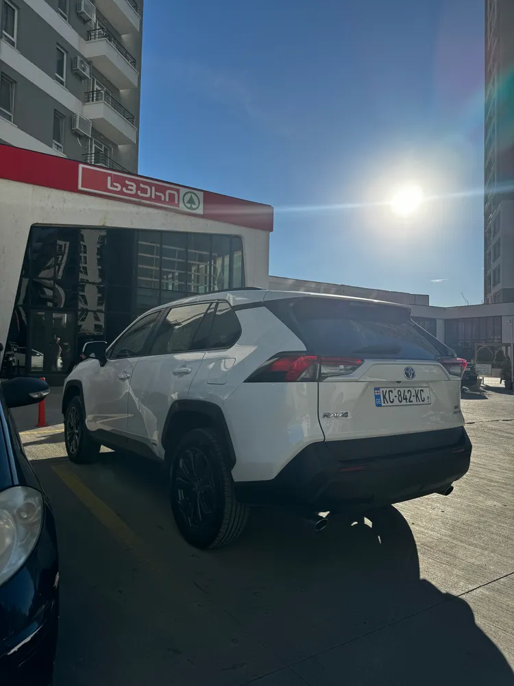 Toyota RAV-4 photo 4