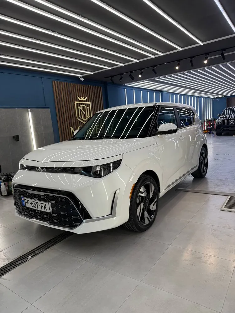 KIA Soul GT Line photo 2