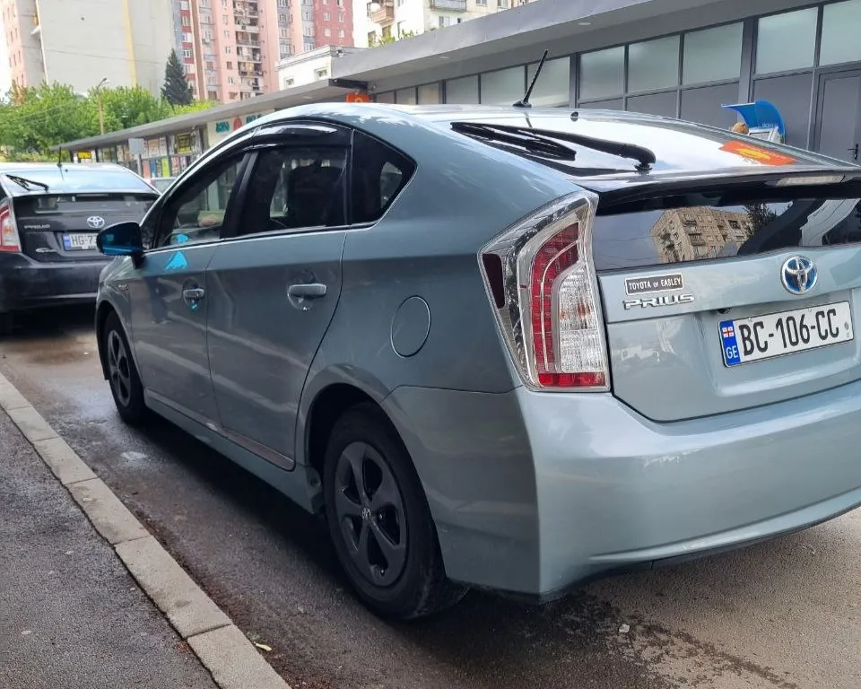 Toyota Prius  photo 3