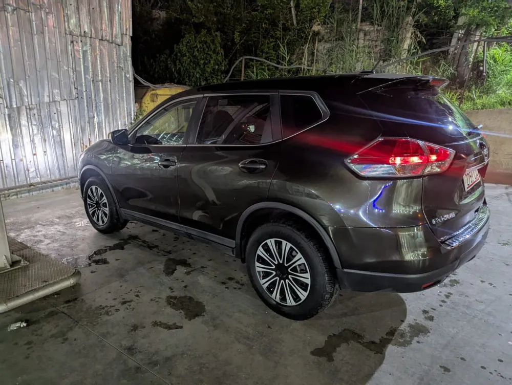 Nissan Rogue photo 3