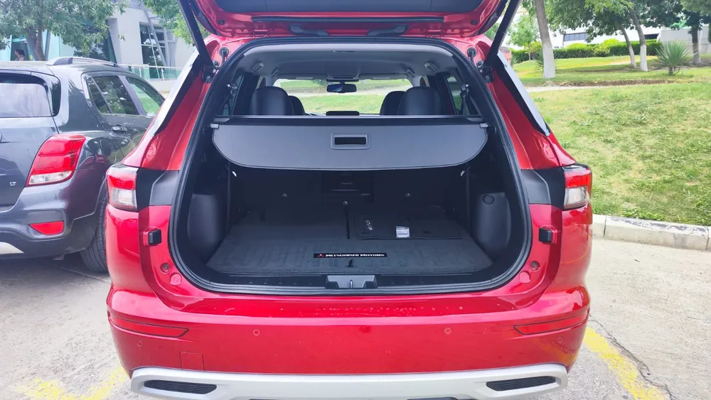 Mitsubishi Outlander  photo 4