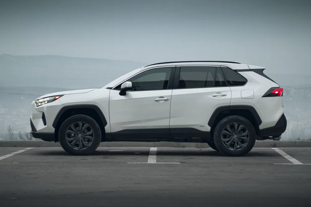 Toyota RAV-4 photo 11