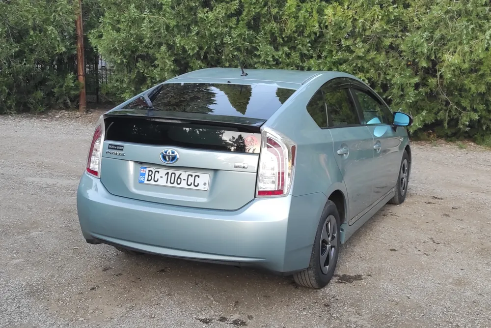 Toyota Prius  photo 2