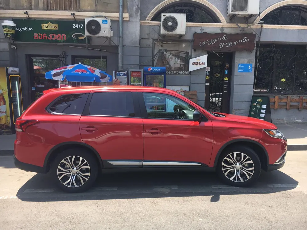 Mitsubishi Outlander  photo 6