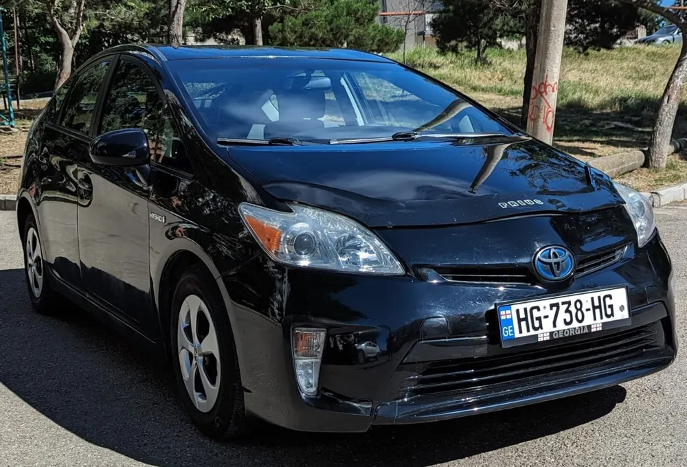 Toyota Prius photo 4