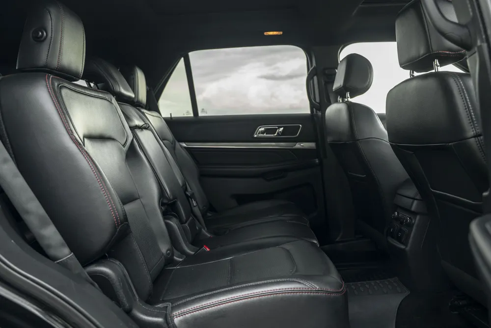 Ford Explorer 7-seater photo 12
