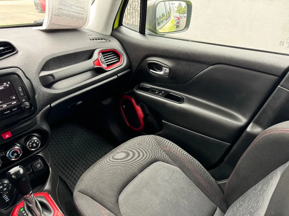 Jeep Renegade photo 5