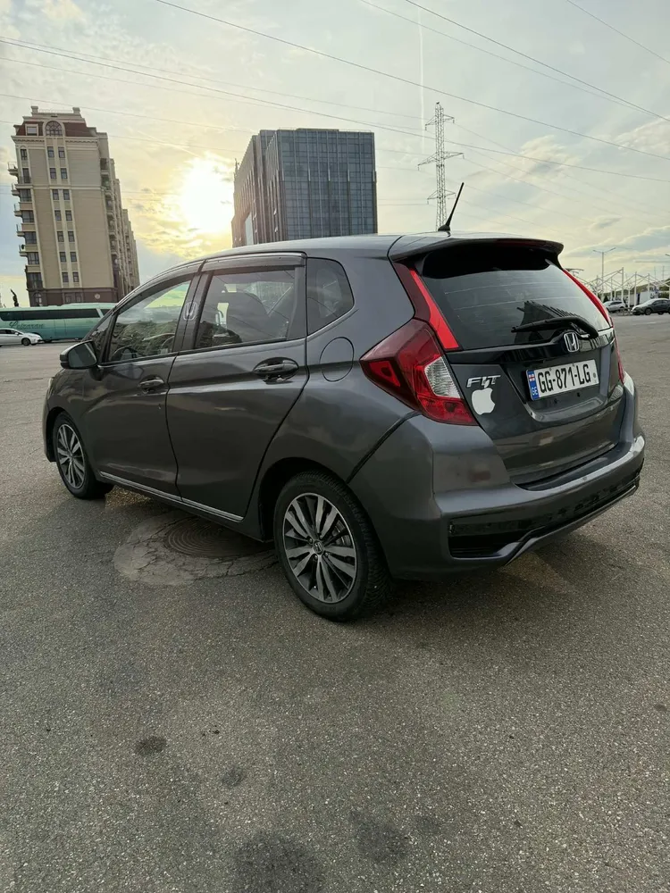 Honda Fit photo 6