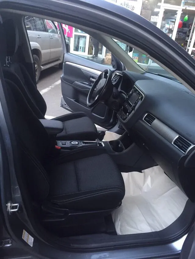 Mitsubishi Outlander  photo 2