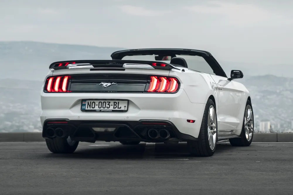 Ford Mustang cabrio photo 13