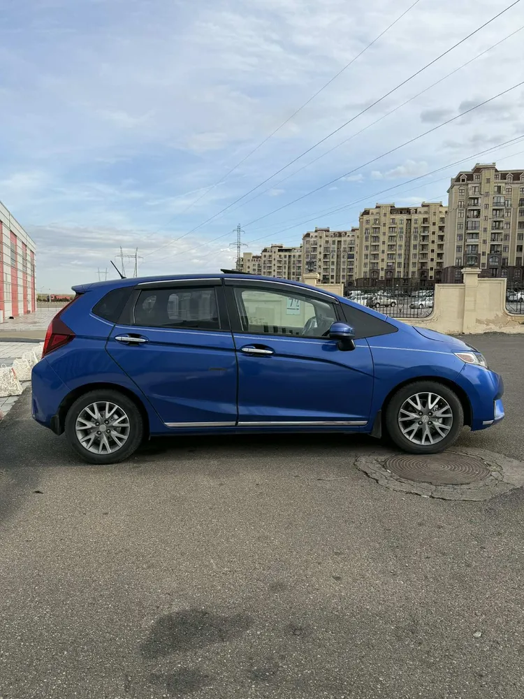 Honda Fit photo 4
