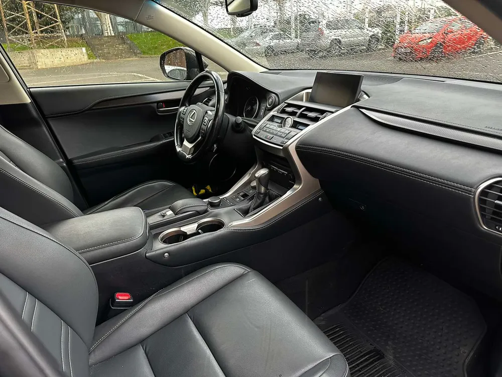 Lexus NX 200 photo 5
