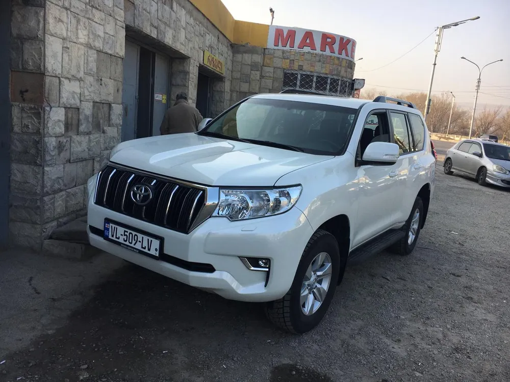 Toyota Land Cruiser Prado  photo 3