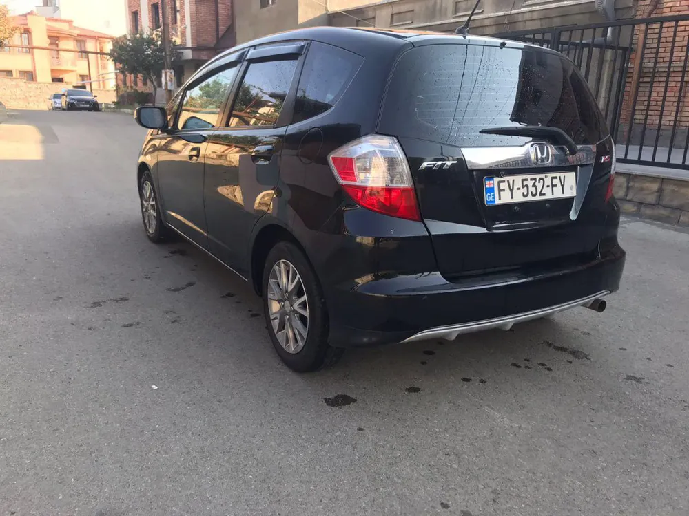 Honda Fit photo 4
