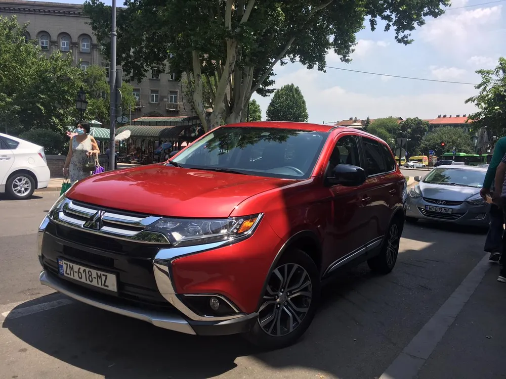 Mitsubishi Outlander 