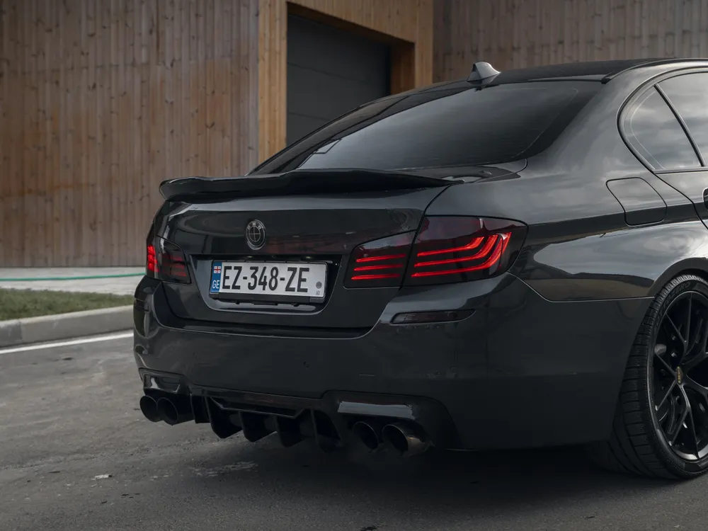 BMW 535i photo 2