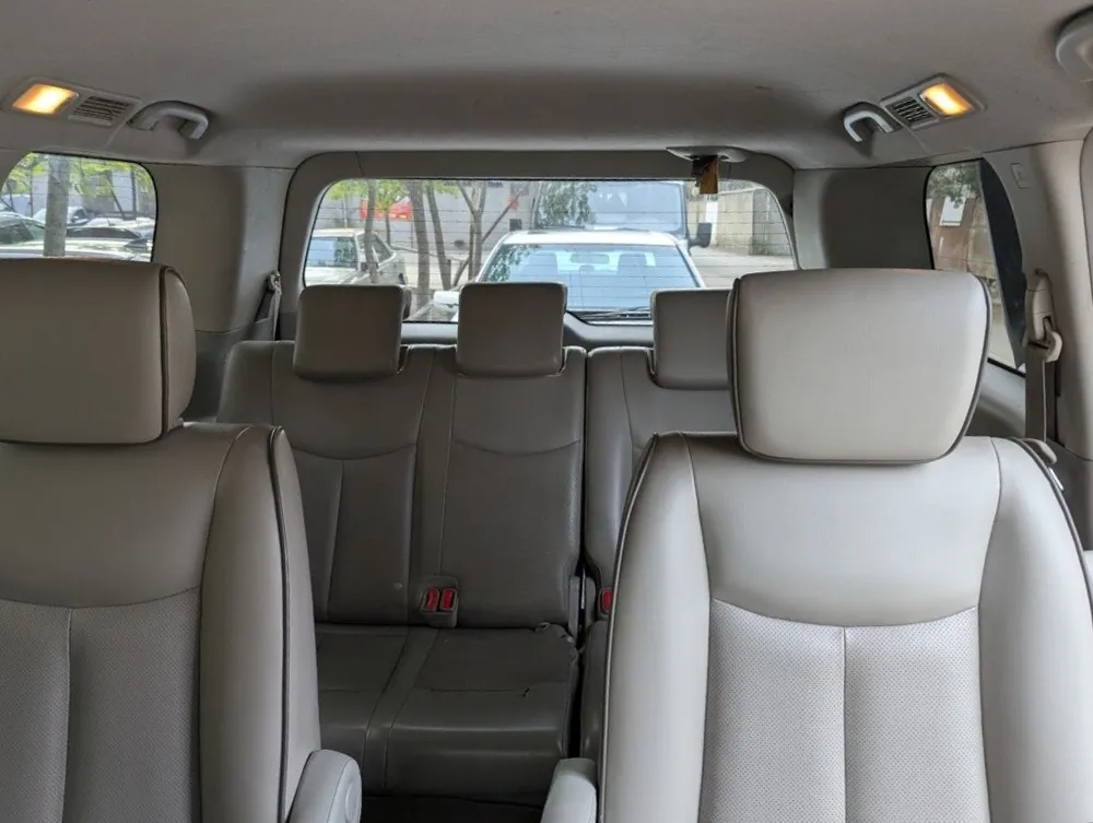 Nissan Quest photo 5