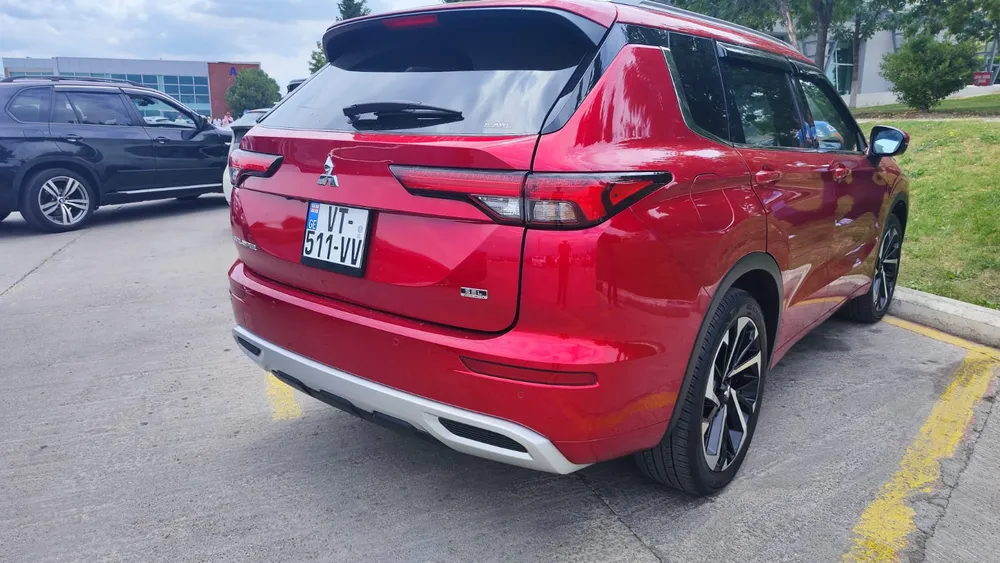 Mitsubishi Outlander  photo 6