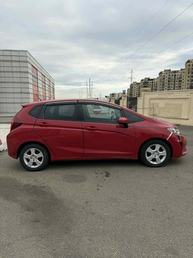 Honda Fit photo 5