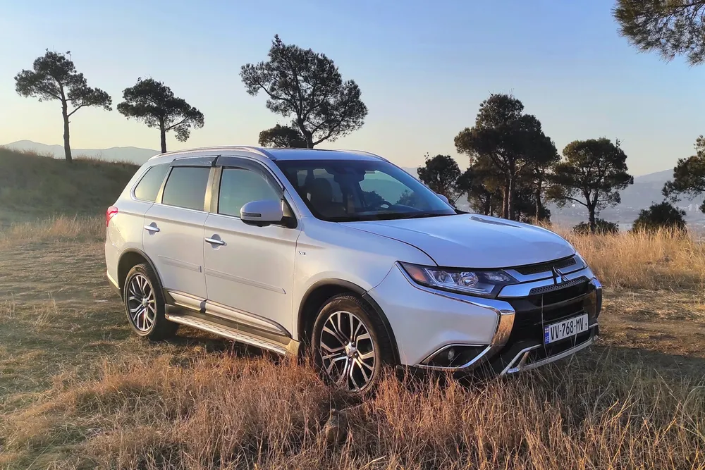 Mitsubishi Outlander photo 5