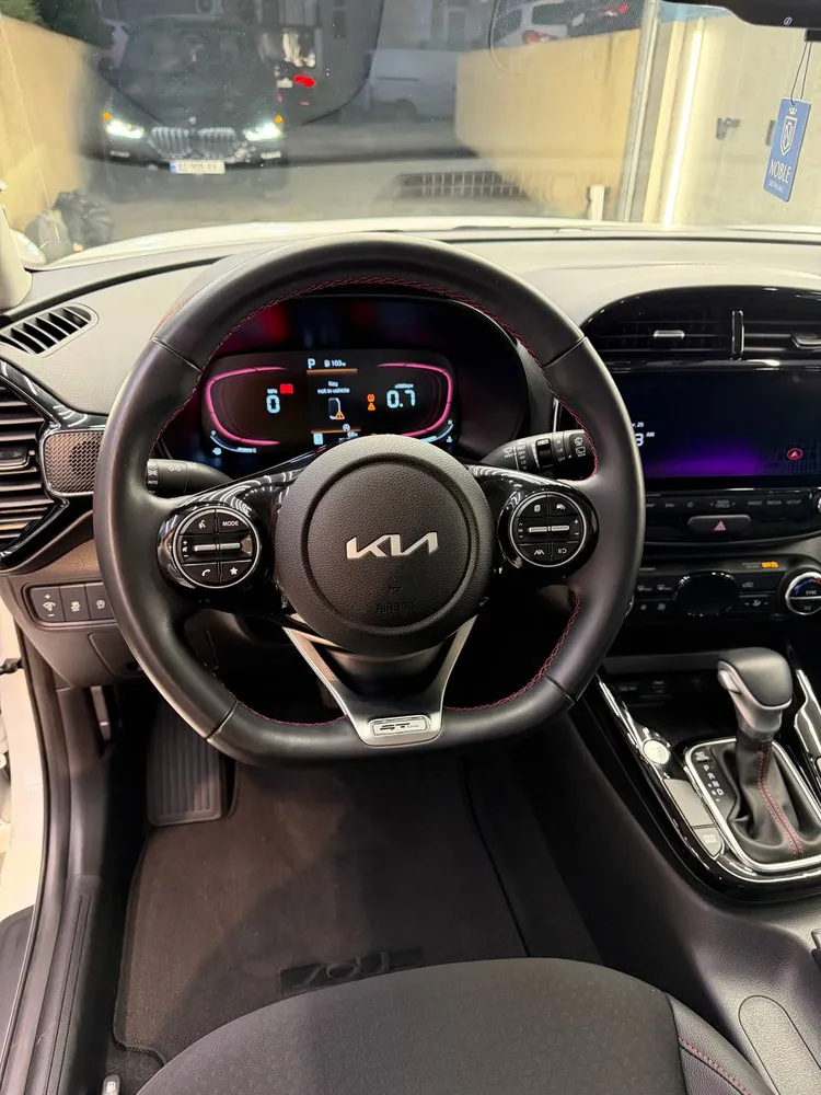 KIA Soul GT Line photo 6