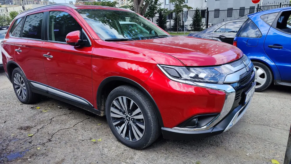 Mitsubishi Outlander 