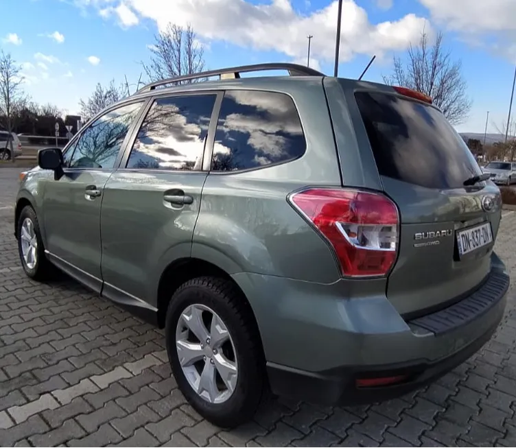 Subaru Forester photo 3