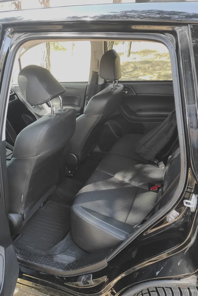 Subaru Forester photo 8