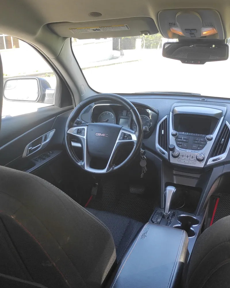 GMC Terrain photo 8