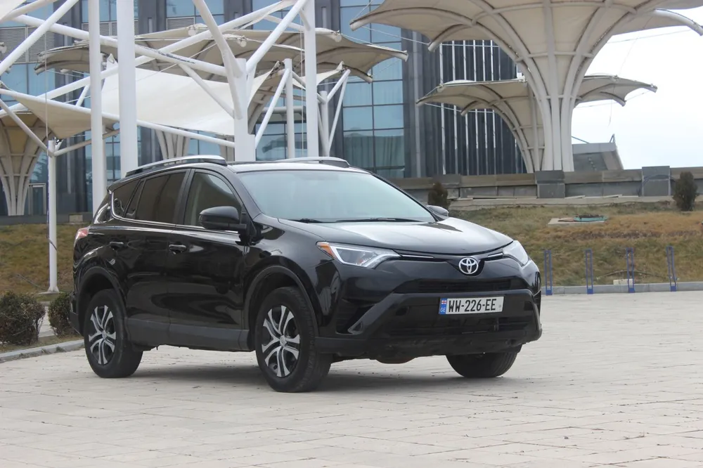 Toyota Rav 4 photo 2