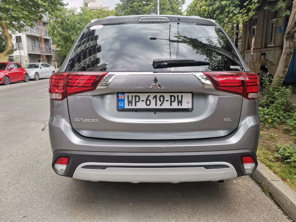 Mitsubishi Outlander  photo 5