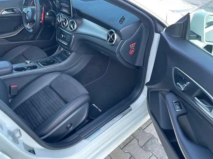 Mercedes CLA photo 5