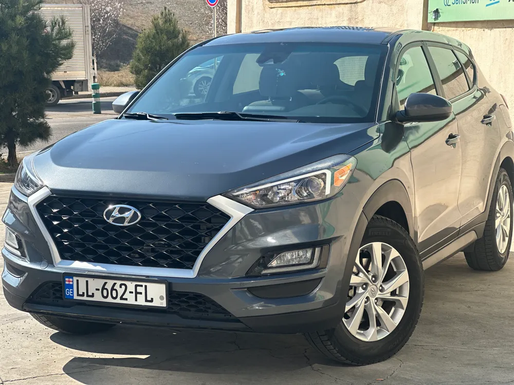 Hyundai Tucson photo 2
