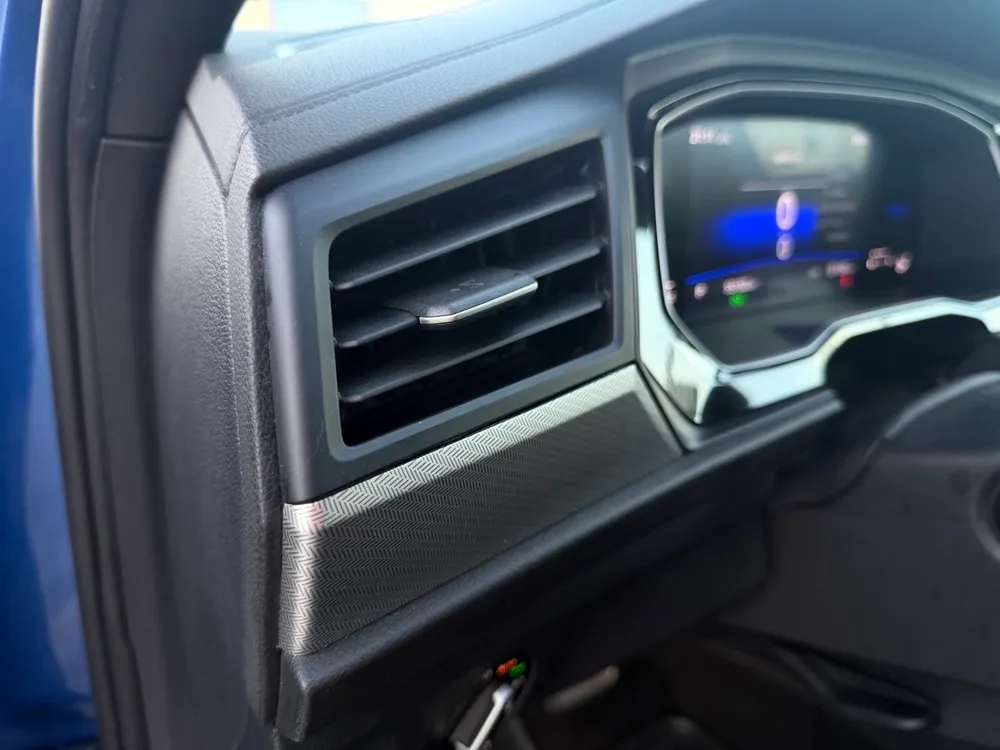VW Jetta photo 14