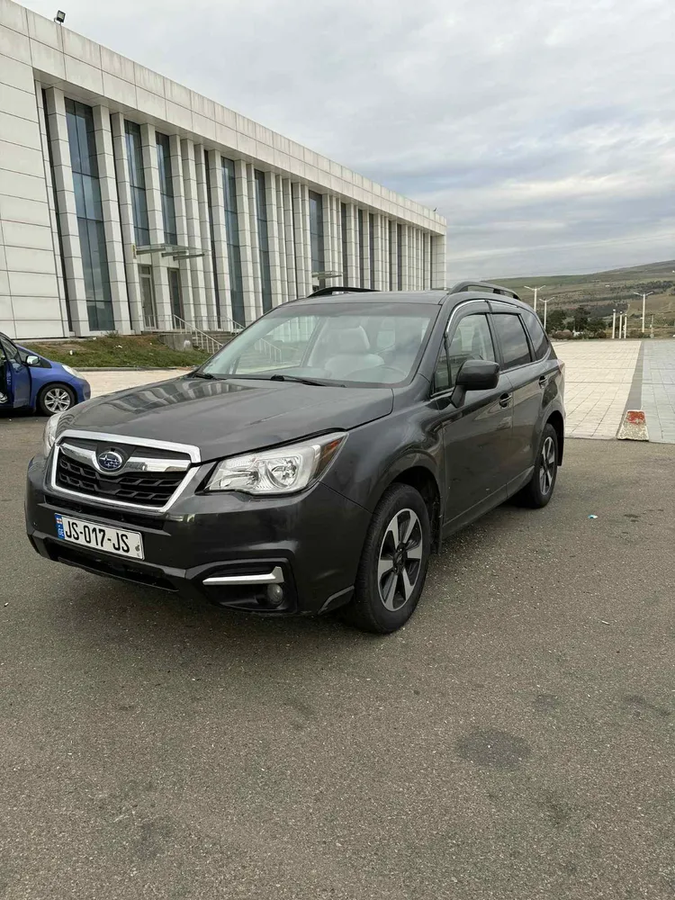 Subaru Forester photo 3