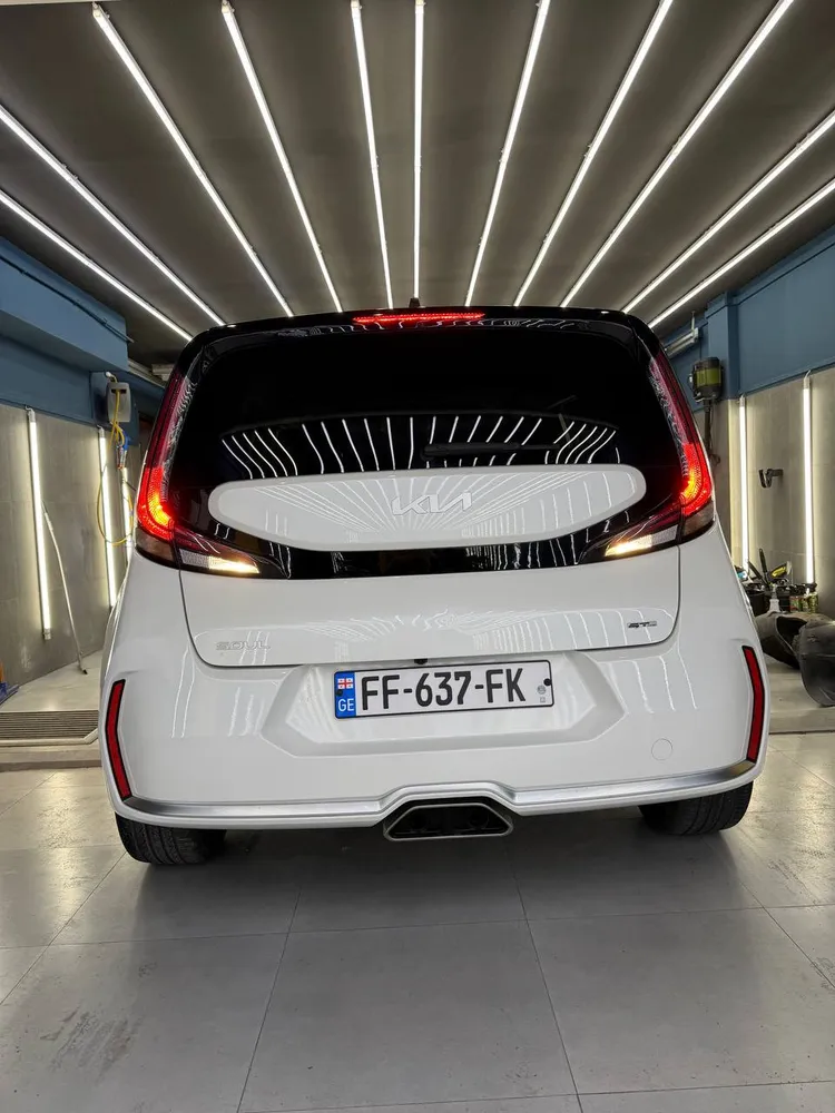 KIA Soul GT Line photo 4