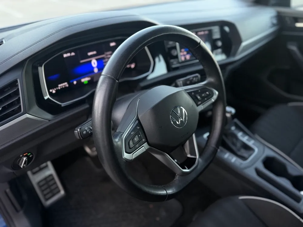 VW Jetta photo 17