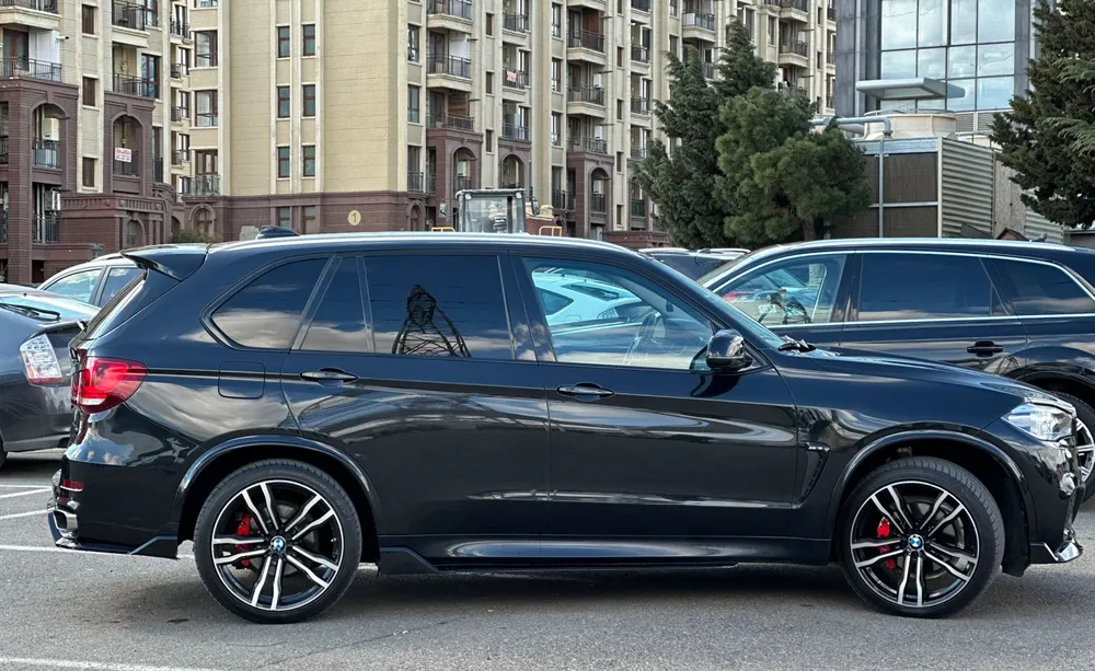BMW X5 photo 5