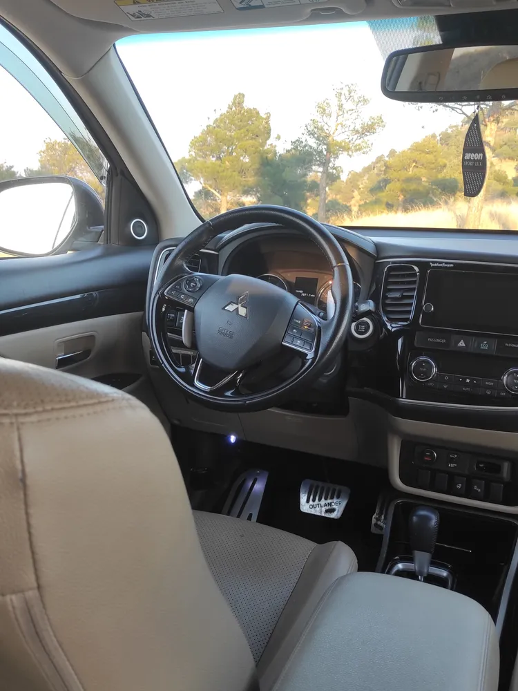 Mitsubishi Outlander photo 9